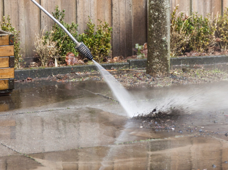 high pressure washing service of exterior concrete